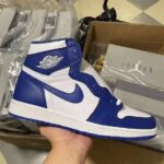 Nike Sneaker
